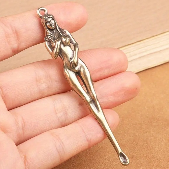 Vintage naked lady snuff spoon - Picture 3 of 6